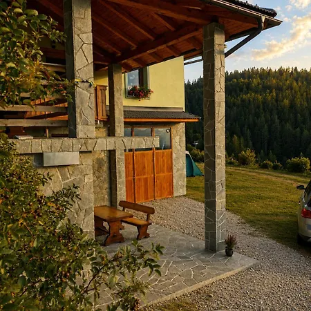 & Glamping Cenda